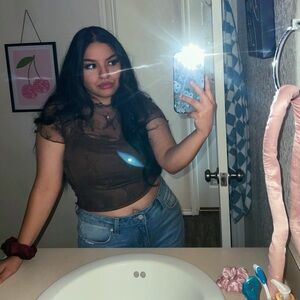 Meet your Posher, Jasmin